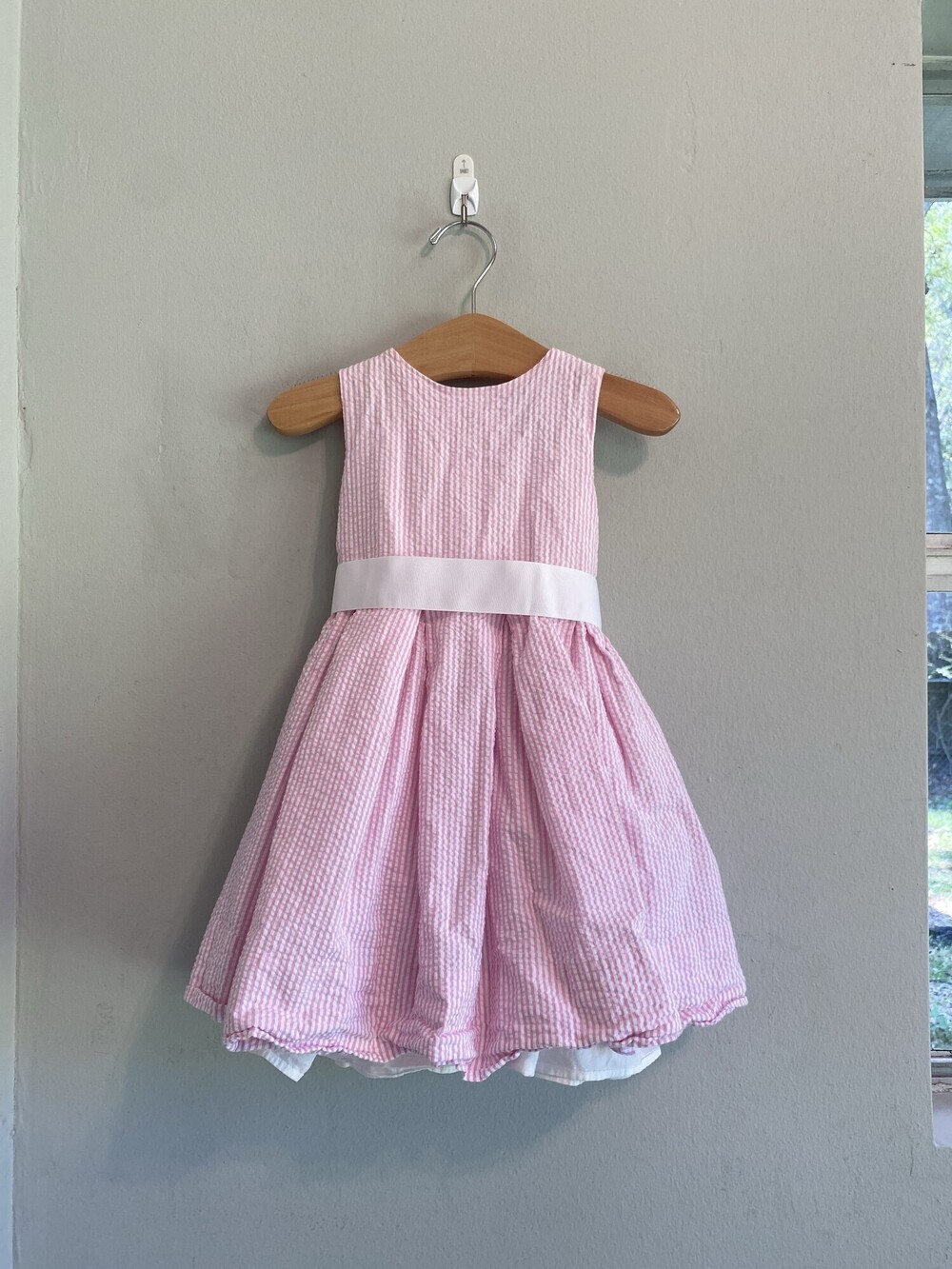 Ralph Lauren Girls Pink White Seersucker Bow Dress 2T